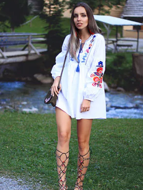 Roiii summer hot sell embroidery leisure white long sleeve short dresses