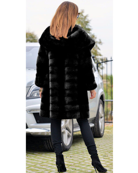 Women Black Faux Fur Sweet Design Winter Coat